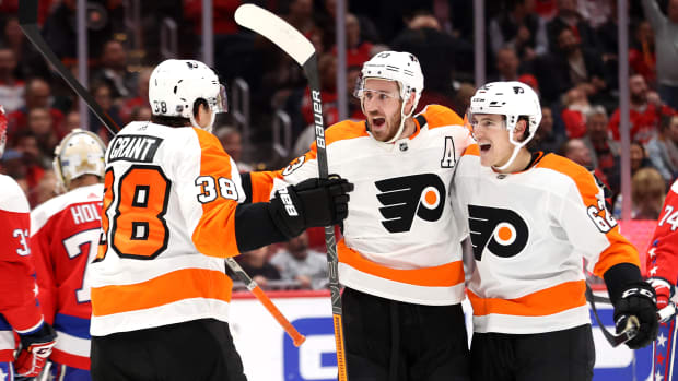 kevin-hayes-flyers